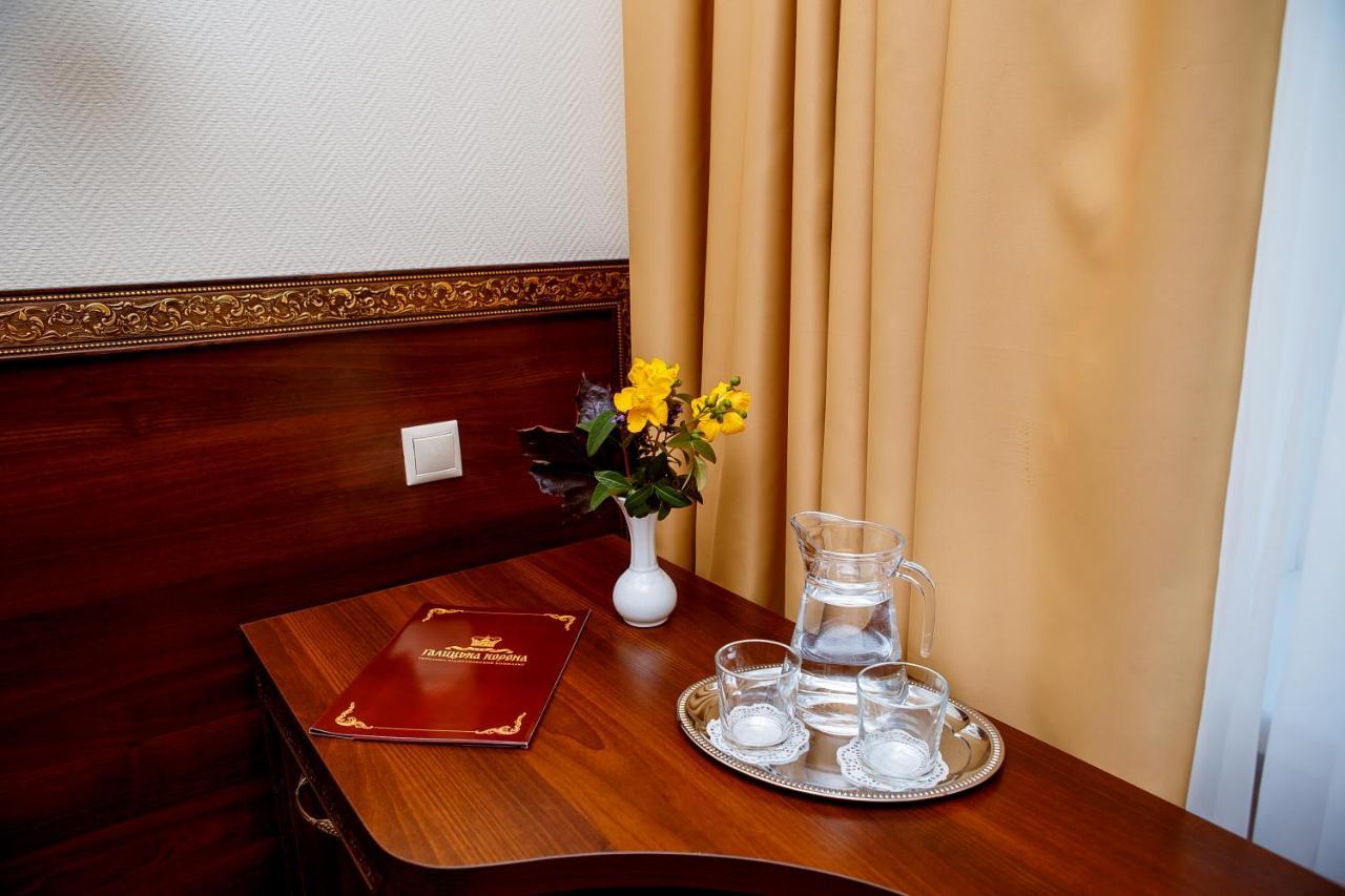 Галицька Корона Davidov Extérieur photo